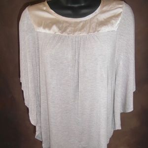 NWOT Batwing sleeve blouse